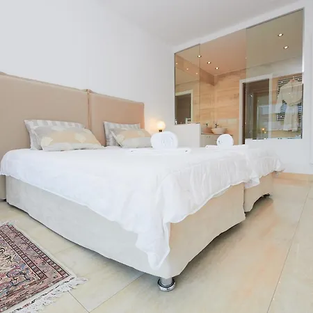 Prive Vue Centre Gray D'albion Apartment