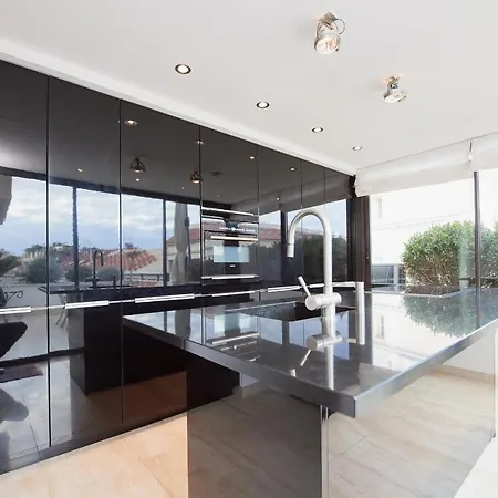 Privé Vue Centre Gray D'albion Cannes